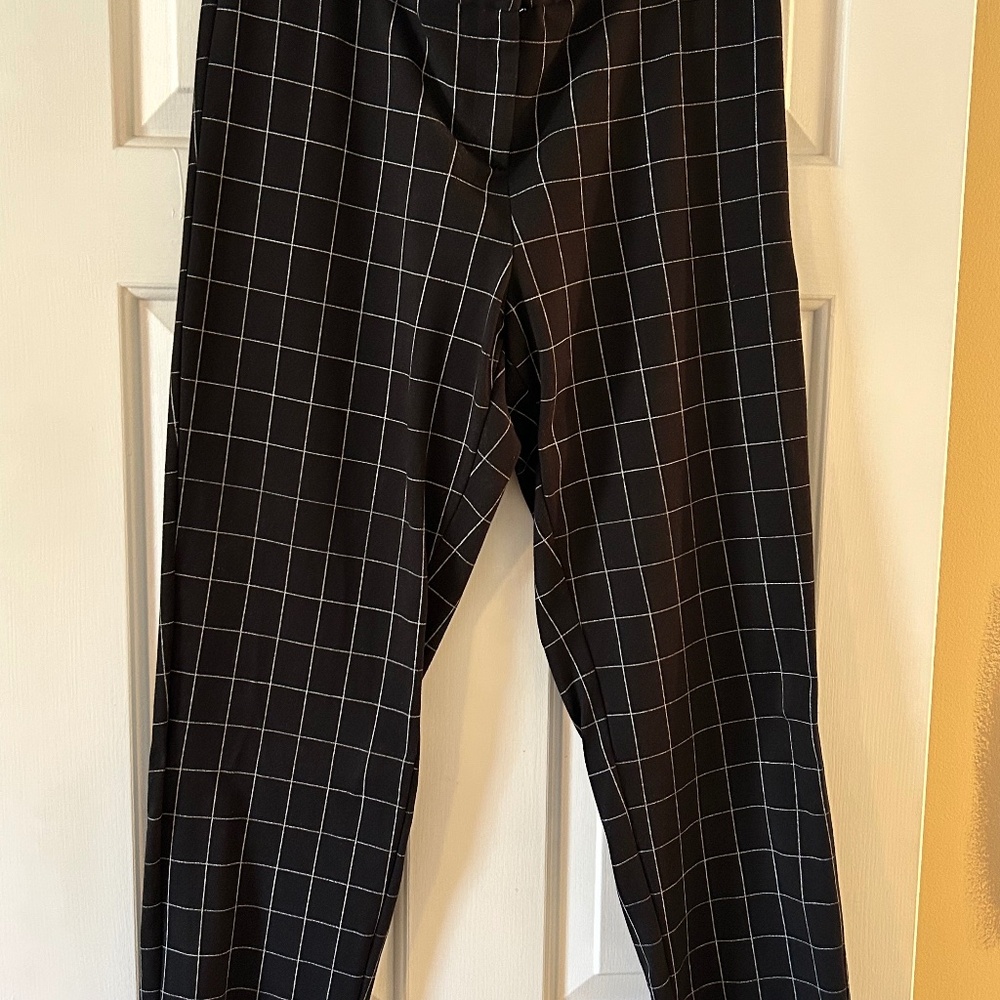 Amanda + Chelsea dress pants